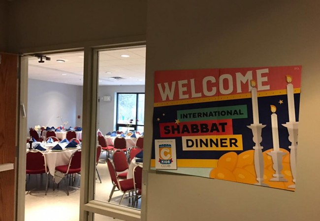 International Shabbos Dinner Unites Thousands