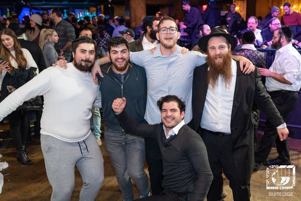 Largest Young Professional Weekend Gathering Ever Focuses on Message of Strong Jewish Identity Back Home